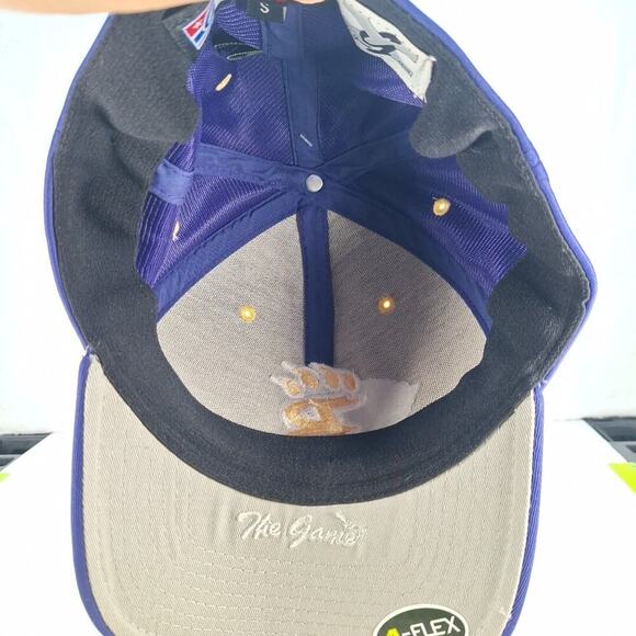 Bearcats Purple & Gold Fitted Size Small Hat Cap - Picture 6 of 7
